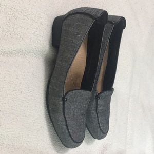 Gray flats